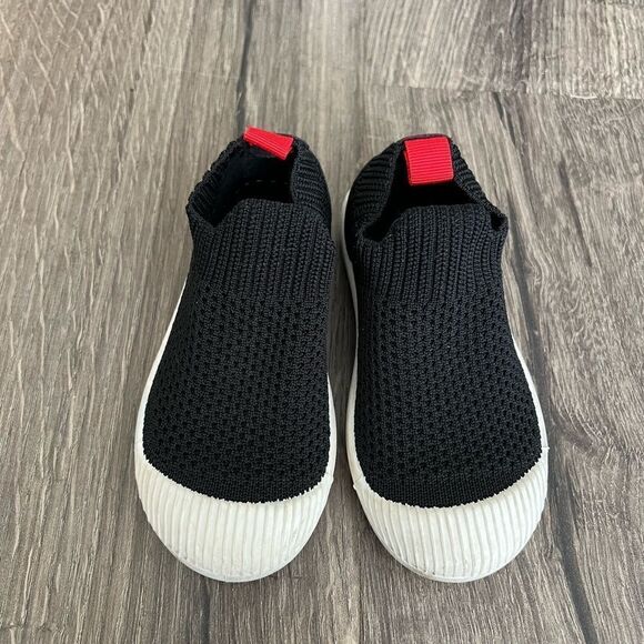 Cat & Jack Black Micah Slip On Sneakers Size 7 - Picture 1 of 4